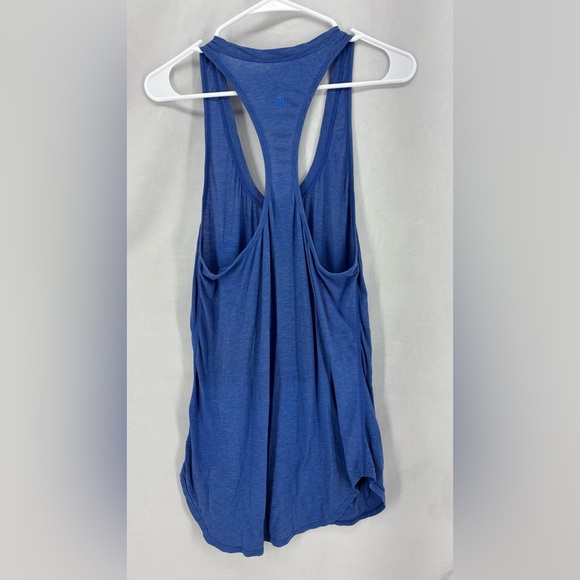 Lululemon Blue Racerback Pocket Tank Loose Fit Lightweight Gym Yoga Top Size 6 - Picture 1 of 7